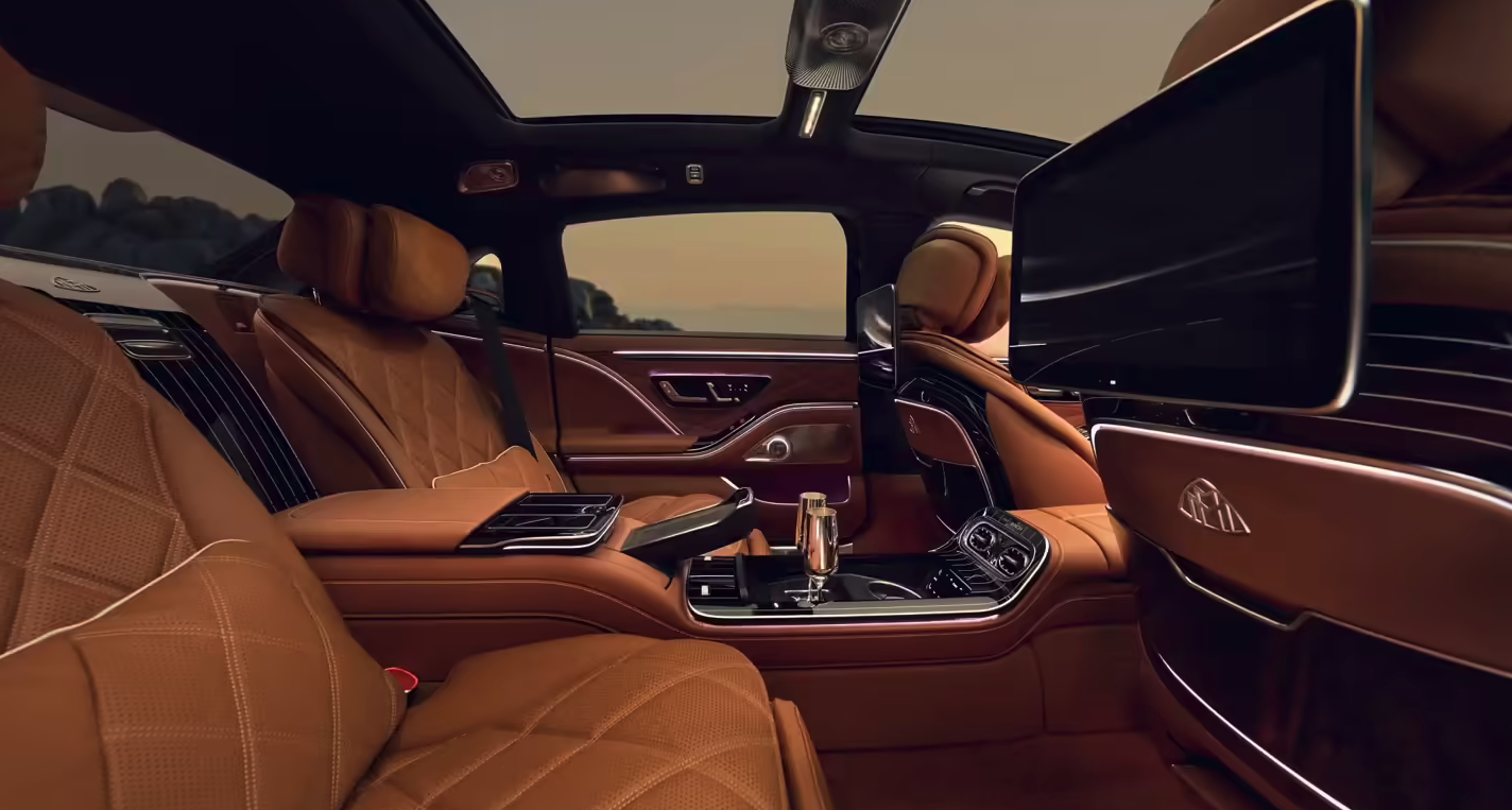 2027款梅赛德斯-迈巴赫S级正式发布 极致豪华与科技双向升级